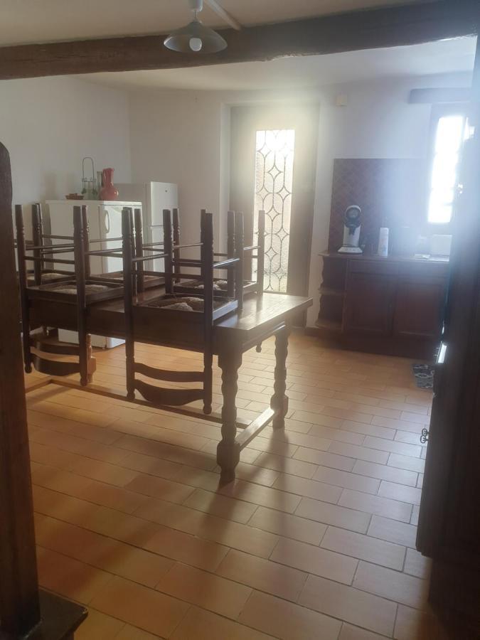 Maison De Village De 98 M2 Typiquement Provencale Pierrevert Bagian luar foto