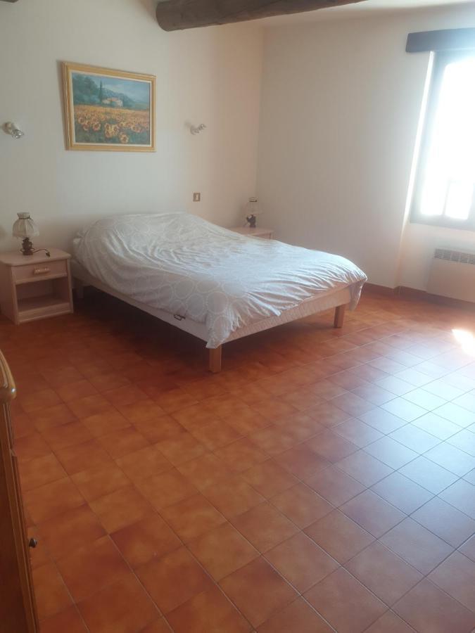Maison De Village De 98 M2 Typiquement Provencale Pierrevert Bagian luar foto